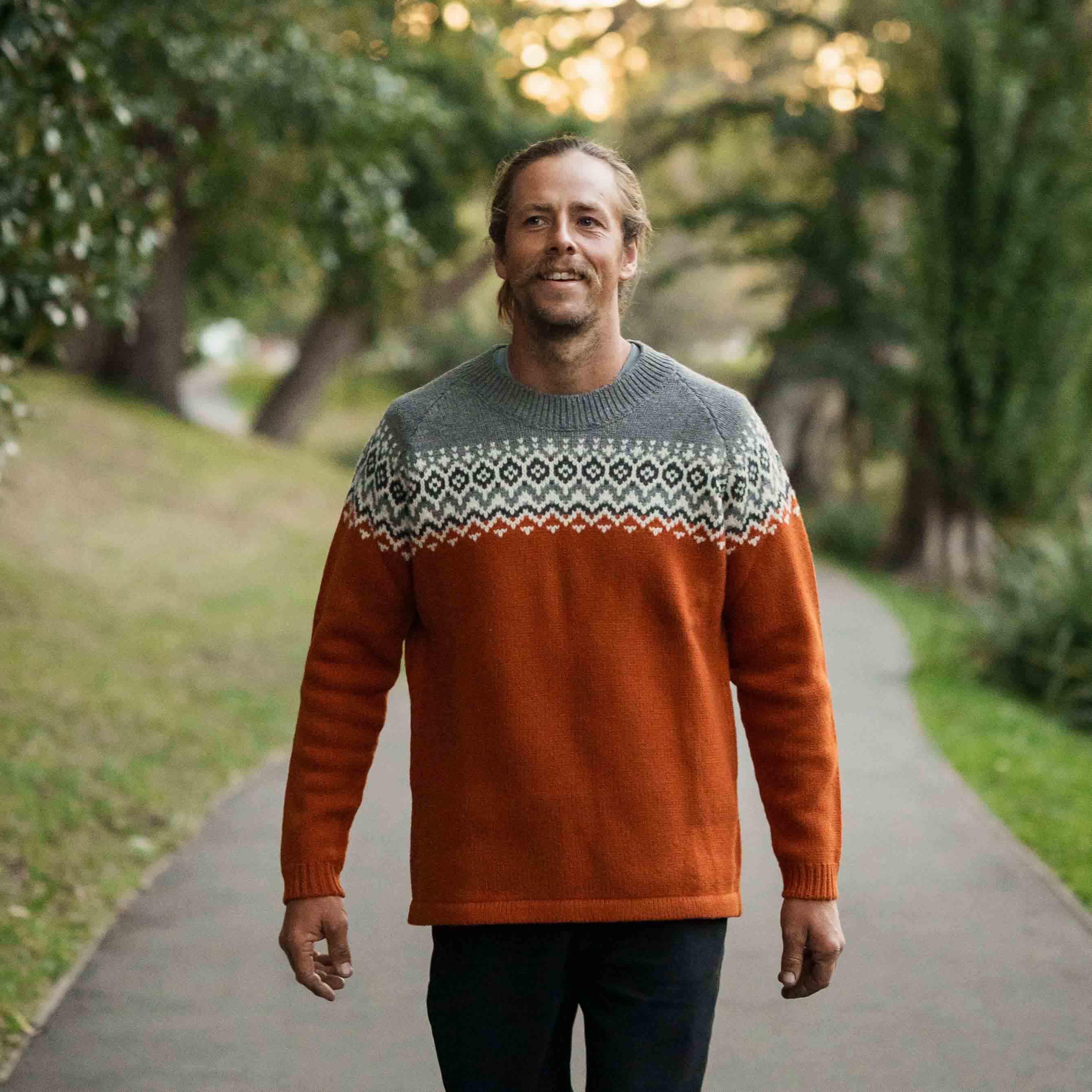 Mens Nordic Lambswool Jersey - Rust - Image 3