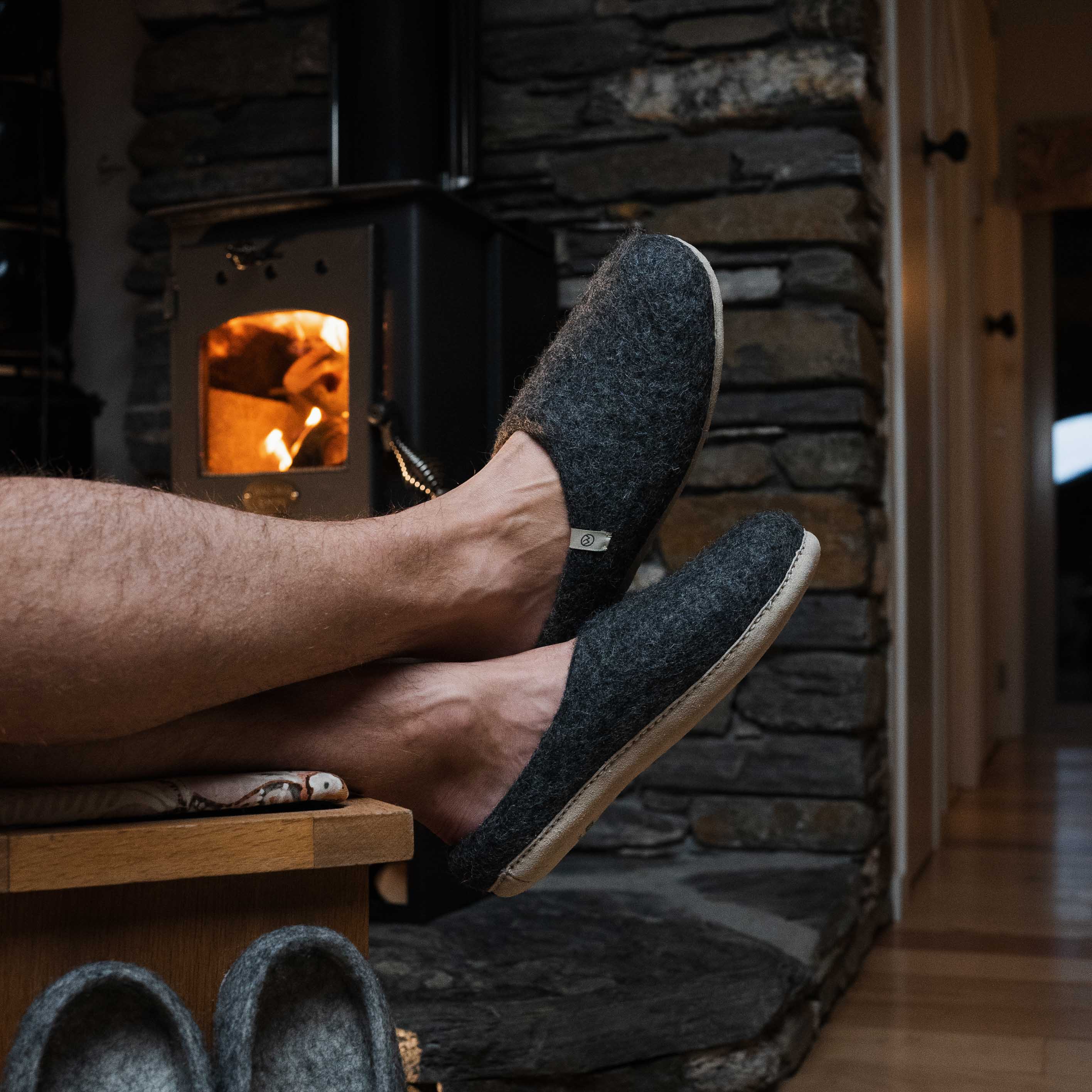 NZ Wool Slippers - Charcoal - Image 4