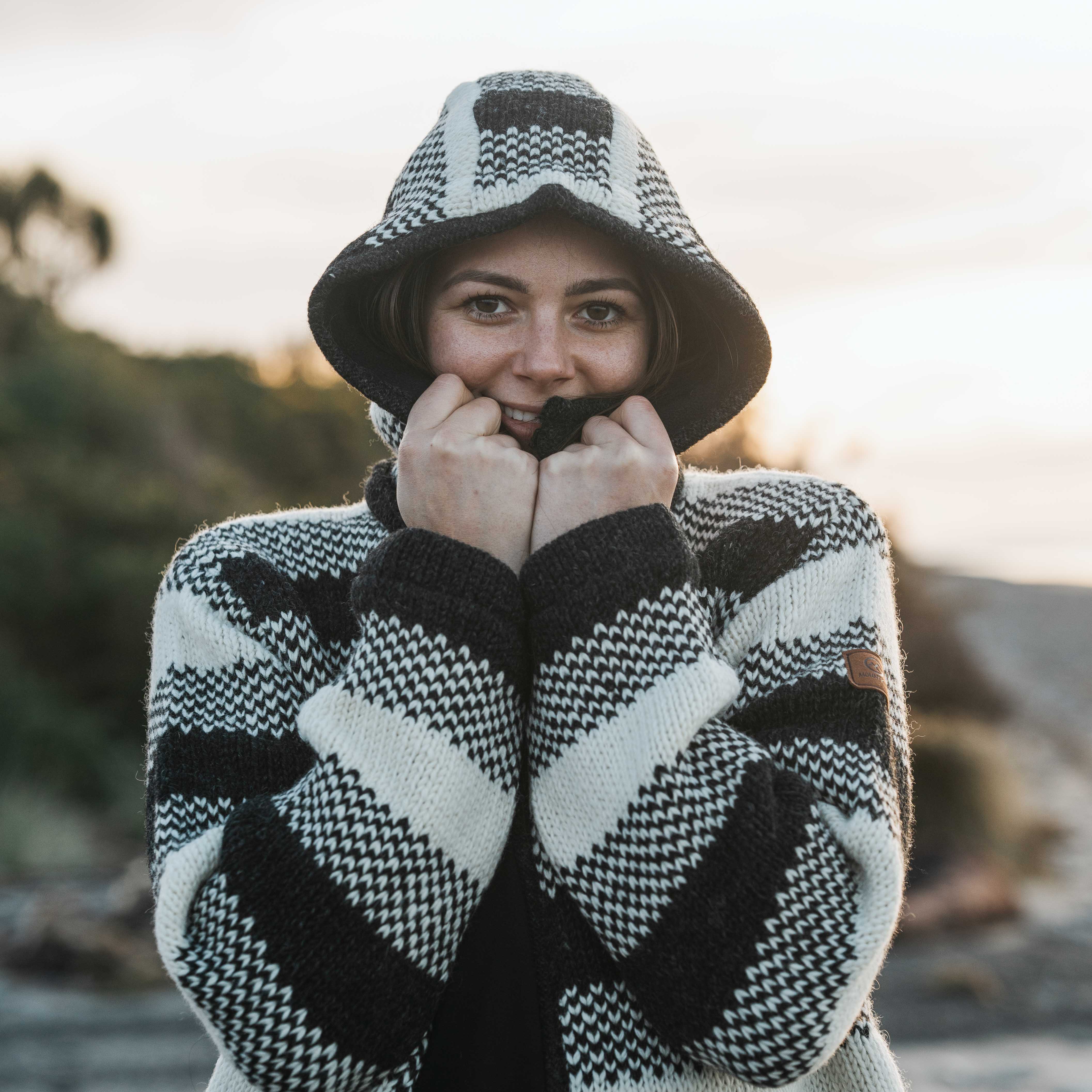 Women's Sutherland NZ Wool Jacket - Image 3